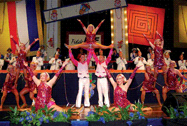 Die große Stärke der Fidelen Elf: ihre eigenen Tanzformationen, im Bild die große Showtanzgruppe.